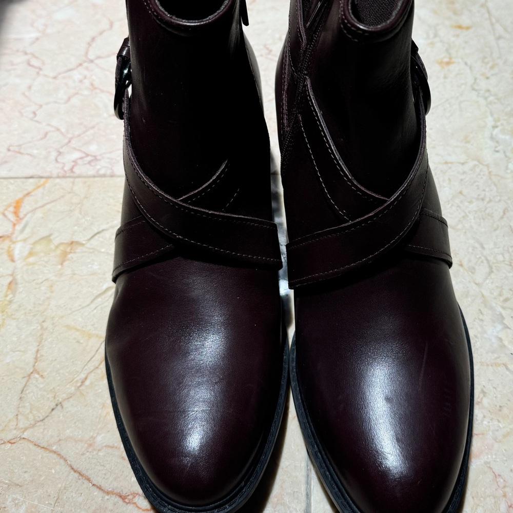 NWT Clark’s Scene Straps Ankle Burgundy Leather Boots - Picture 6 of 6